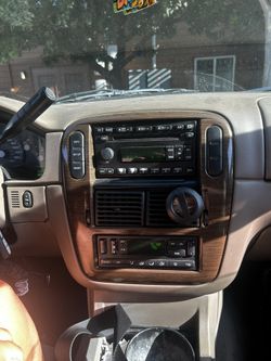2005 Ford Explorer