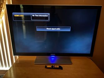Samsung 55" LED HDTV UN55B8000 with Remote & Stand