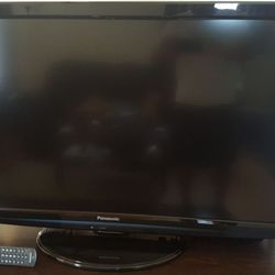 Description Panasonic 42-Inch 1080p 120 Hz LCD HDTV