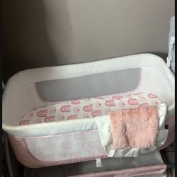 Baby Girl Bassinet 