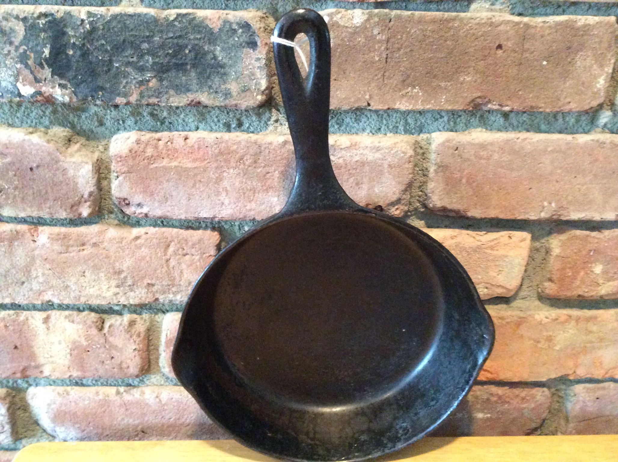 Cast Iron Skillet 7 3/4” Diamond Logo #5 W/Heat  Ring(Cross Posted )