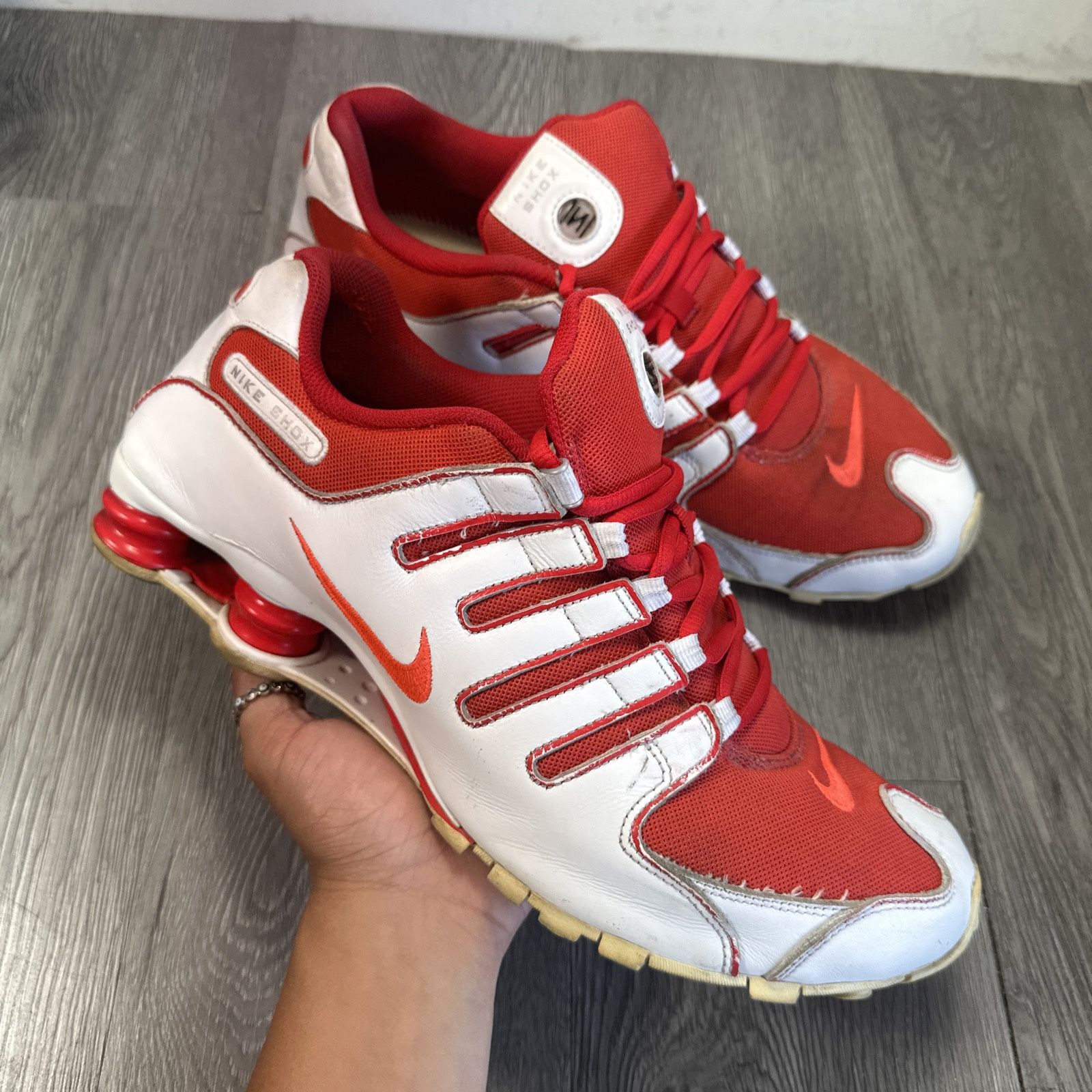Nike Shox NZ Nike ID Men's Size 11.5 Wide Red White Sneakers Shoes 616118-981