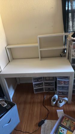desk