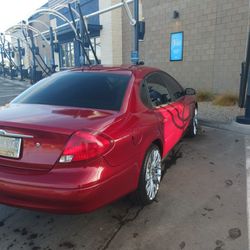 2000 Ford Taurus