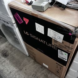 LG SIGNATURE 29” WASHER IN BLACK !! NEW IN BOX !!