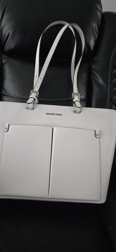 Michael Kors Women's Bag Like New  Condition 