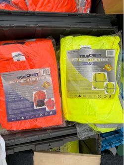 Playeras de trabajo.
