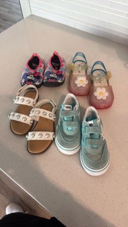 Toddler girl shoes size 8c