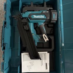 MAKITA Cordless Framing Nailer 
