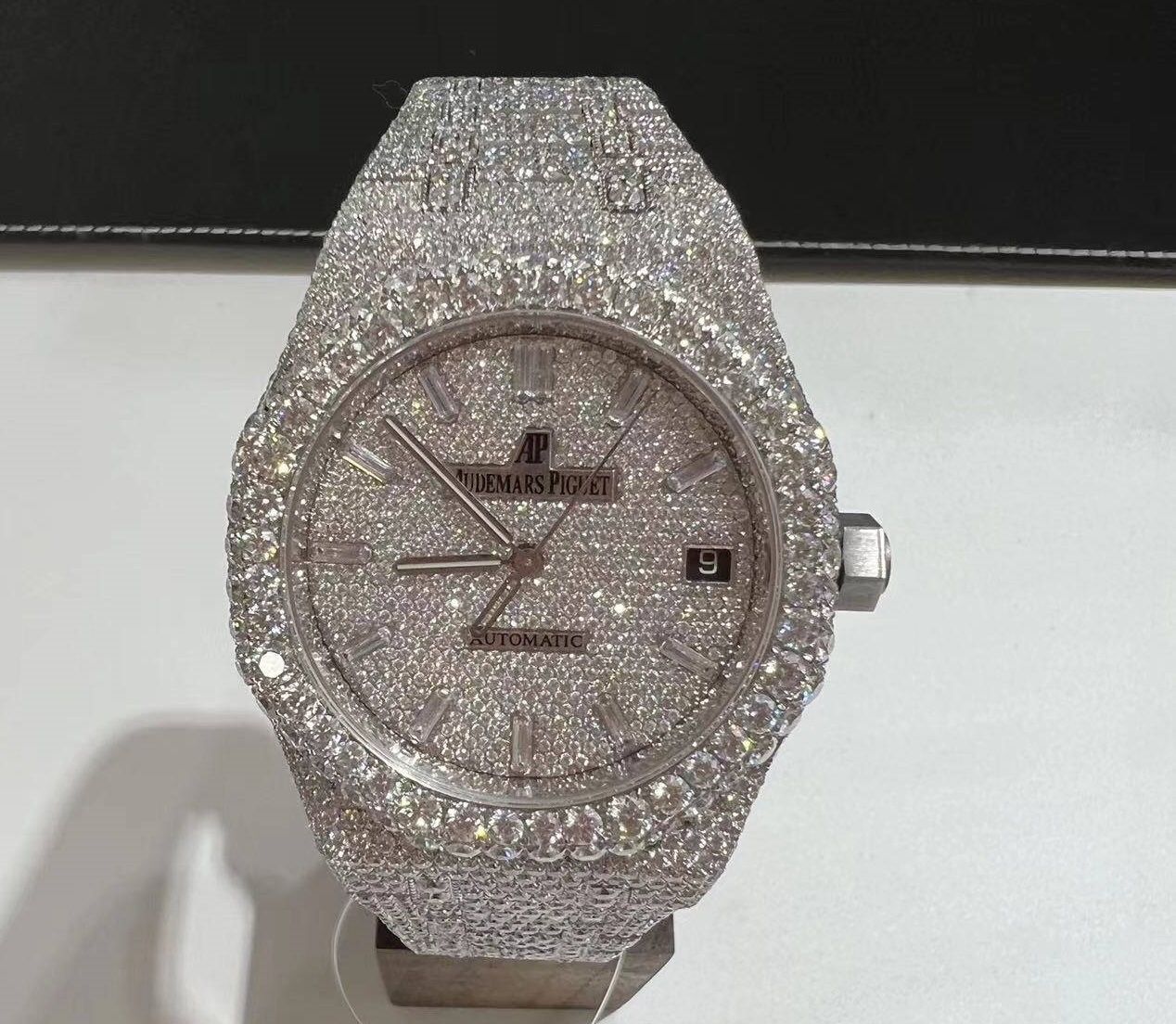Moissanite VVS Iced Out Diamond Watch – Built to Flex, Made to Last