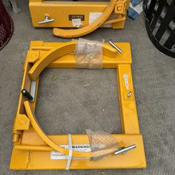 Global Industrial Drum Grab Forklift 300 Each 