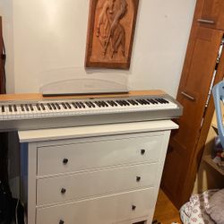 Yamaha Electronic Piano P-140 Weighted Keys! 