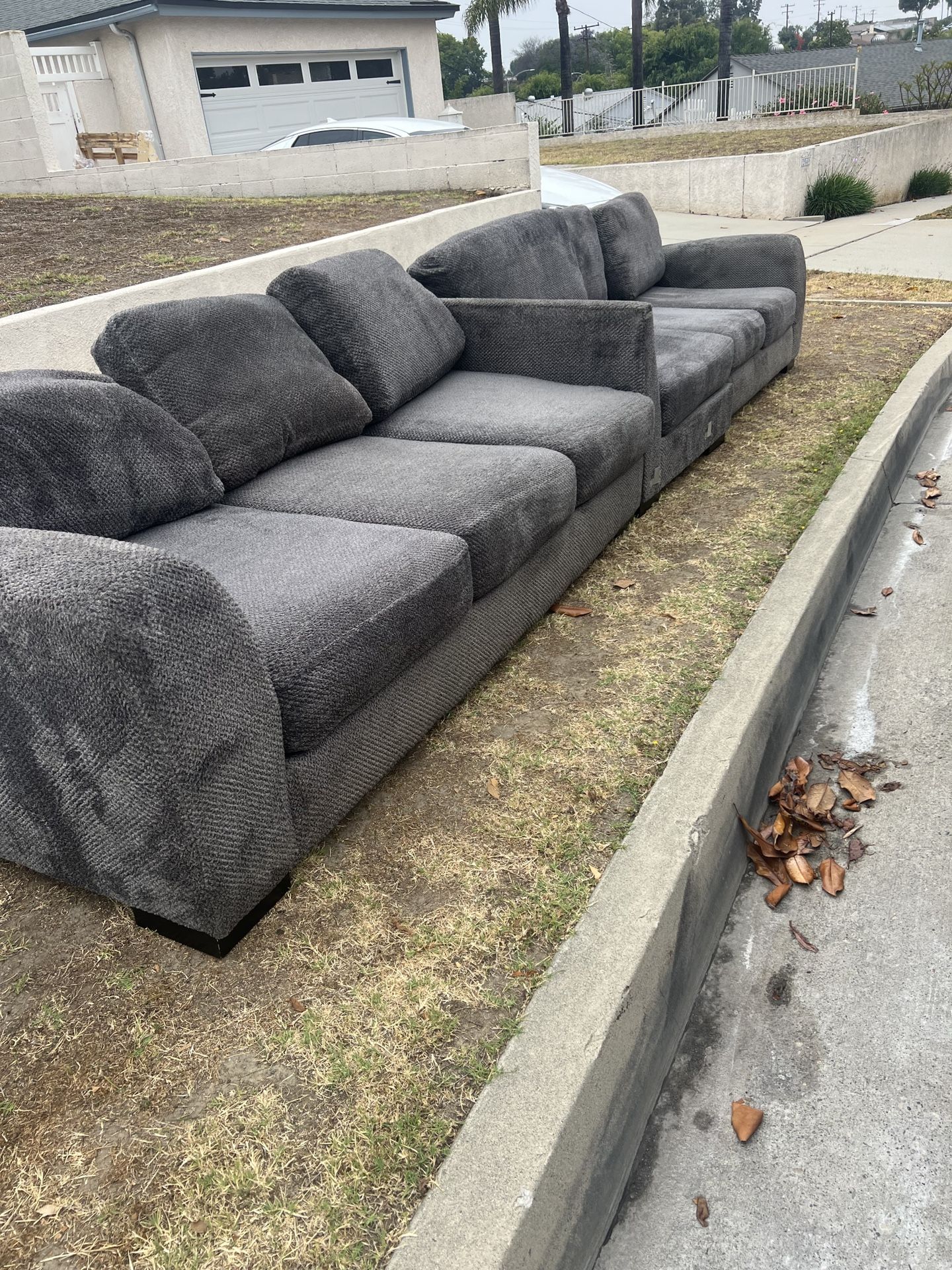 Sectional/ Couch