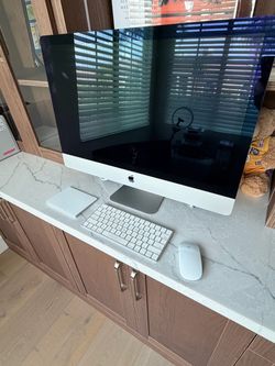 Apple computer