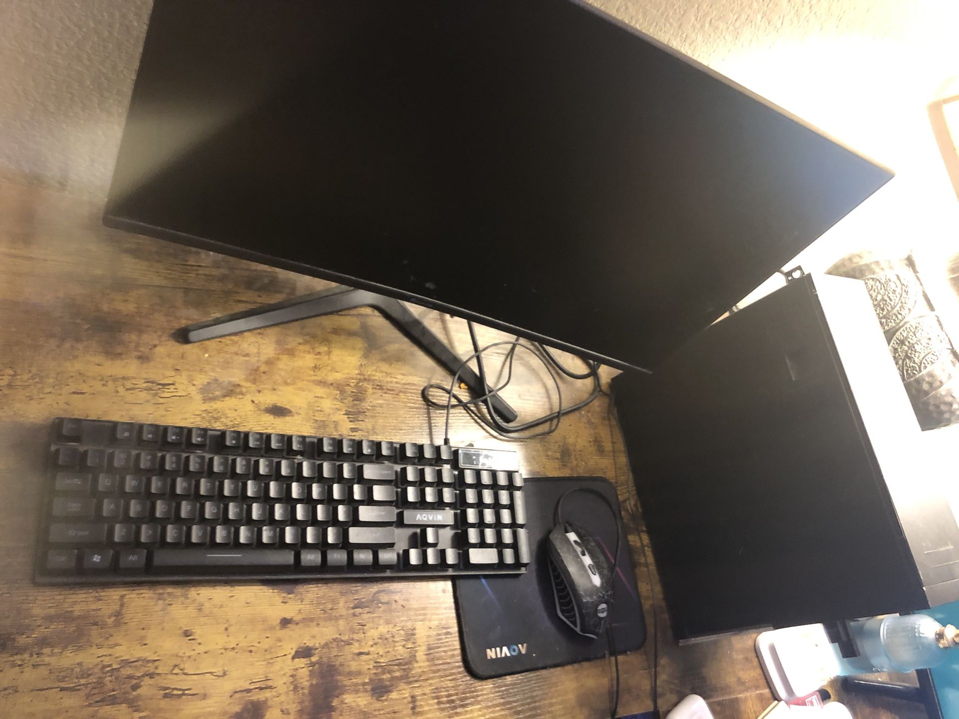 Pc LEDs Used Like New The Best Comes With Tv Pc
