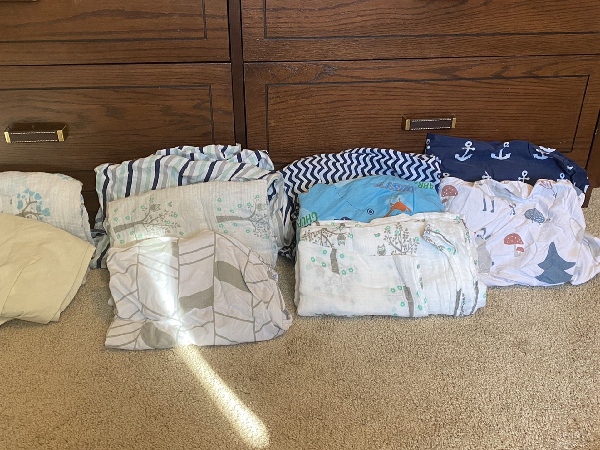Assorted Crib Sheets- Great Condition!