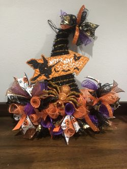 Halloween wreath