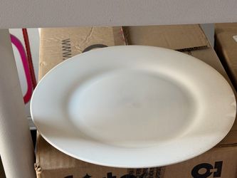 Set of plate, utensils & glass (qty. 50 sets)
