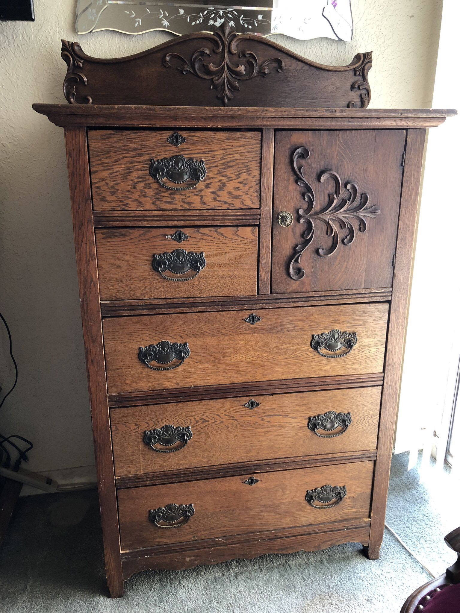 Antique Solid oak dresser $325 OBO 