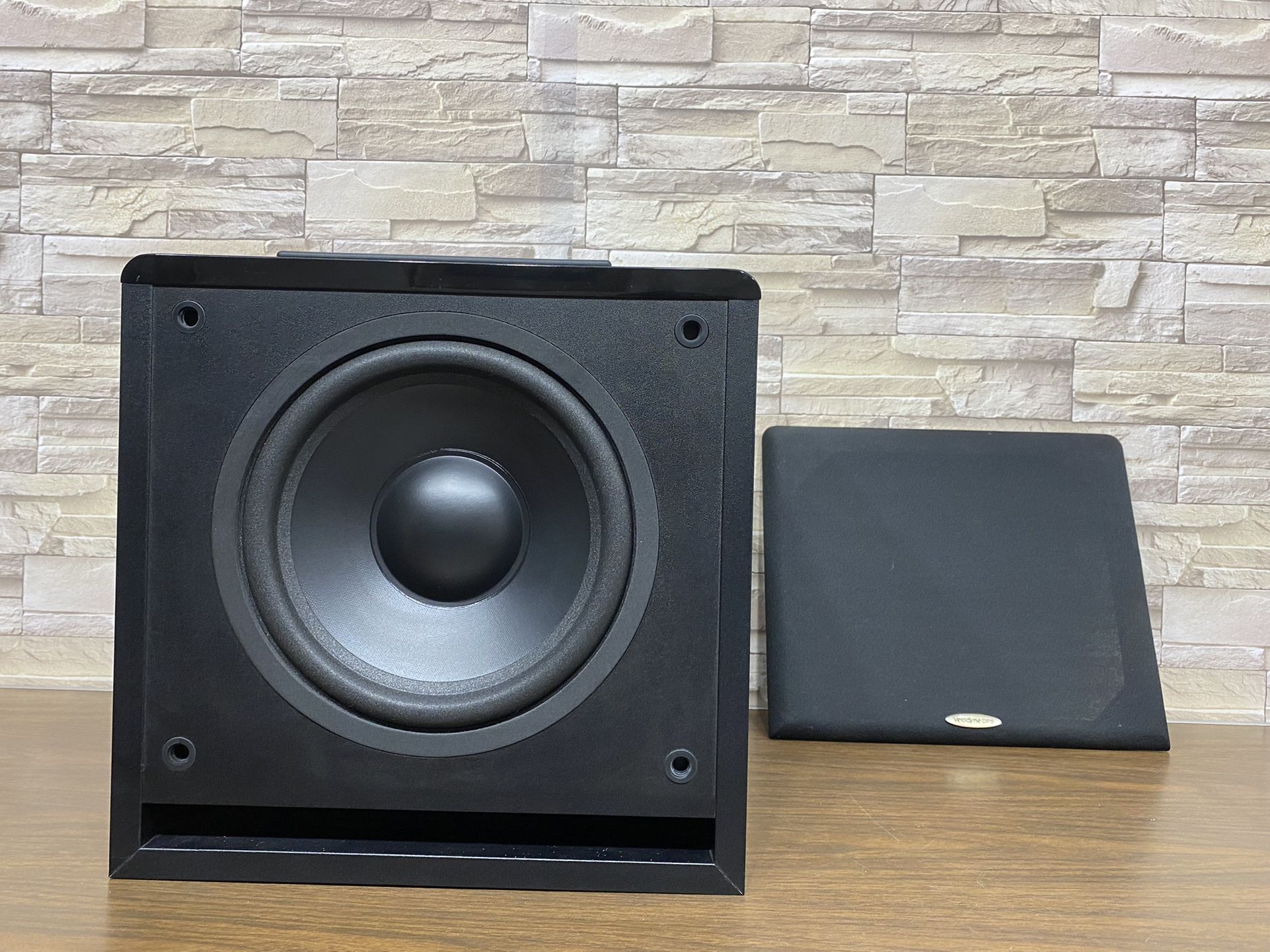 Velodyne DPS-10 Peak 375 Watts