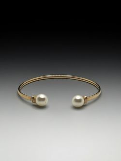 Freshwater Cultured Pearl Open Flex Bangle Bracelet 9k Gold (2.5 dwt)