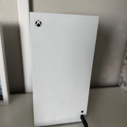 Xbox Series X W/ controllers + Headset 