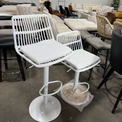 Set of 2 White Swivel Barstools