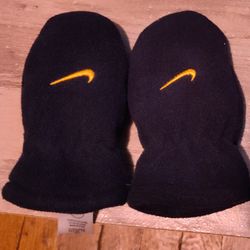 NIKE  Infant Mittens