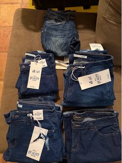 Woman’s jeans NWT