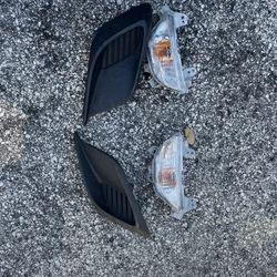 14-16 Mazda 3 Turn Signal And Bumper Covers