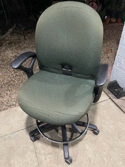 Desk chair
