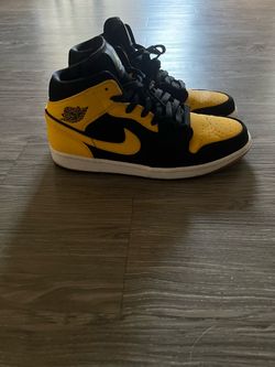 Jordan 1 Mid New Love