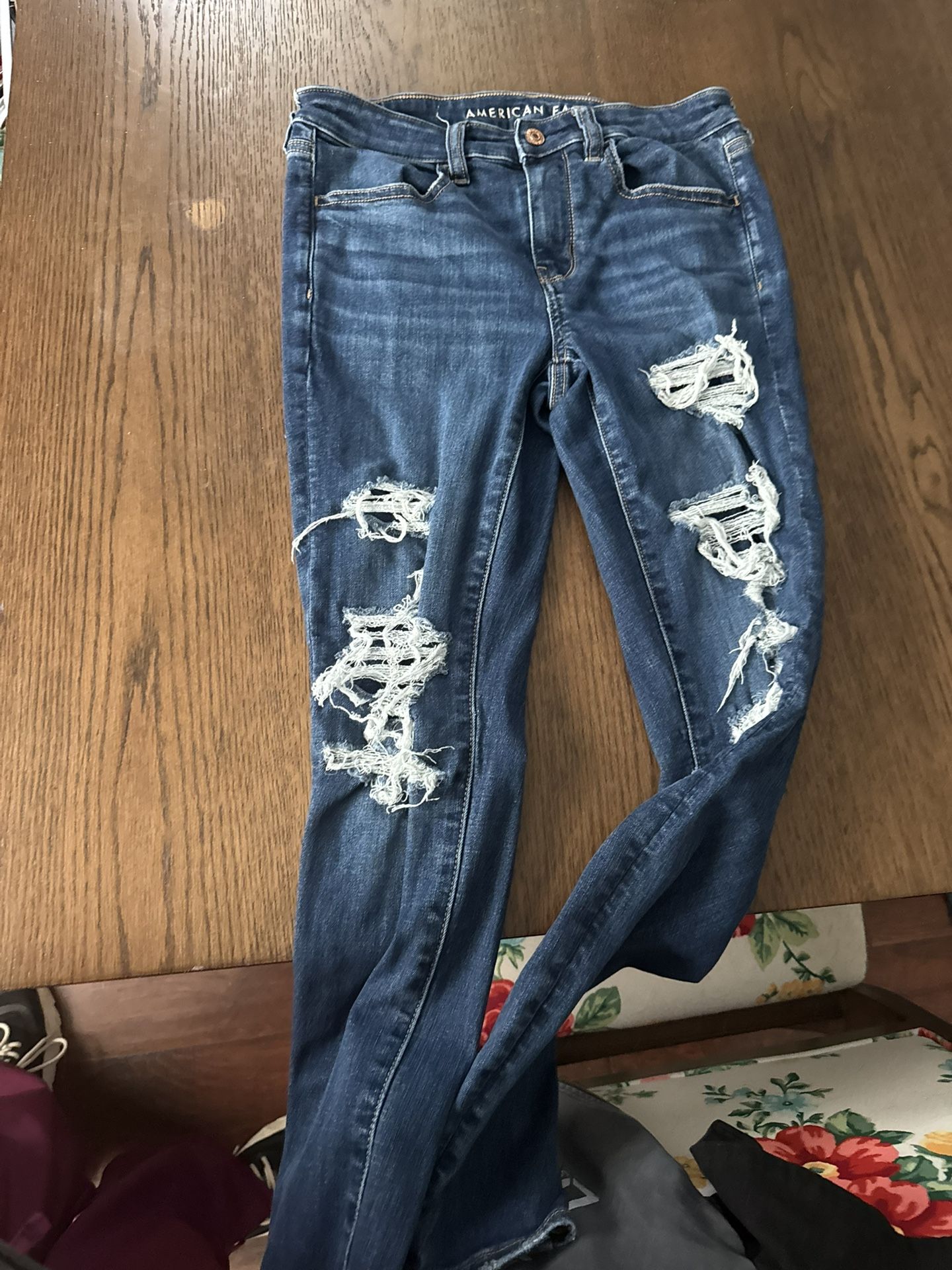American Eagle Ripped High-rise Jeggings