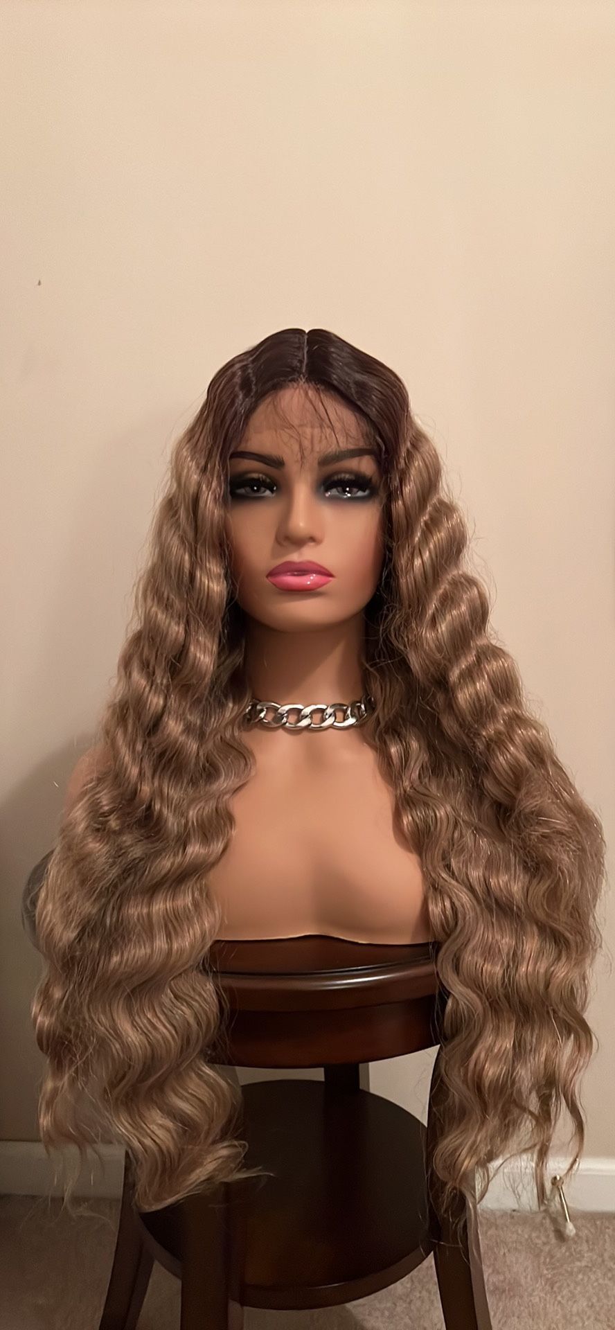 CRIMPED ROMANCE CURLS GOLDEN BLONDE OMBRE WITH DARK ROOTS TRENDY WIG