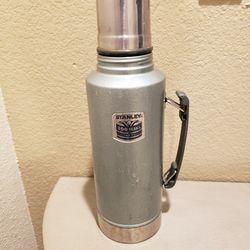 Stanley Coffee Thermos Coffee 2 Qt for Sale in Atwater, CA - OfferUp