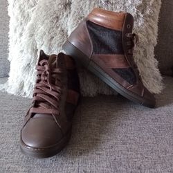 Salvatore Ferragamo Calf Skin and brown leather sneakers Men US size 7.5