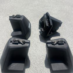 Thule Rapid Traverse 480R Foot Pack Tower Set for Thule Crossbars 4-Pack