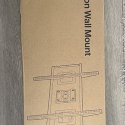 BestBuy Essentials - Full motion TV Mount For 47”-84” TVs (Black)