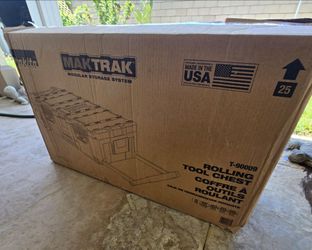 Makita Maktrak rolling tool chest