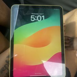 iPad 10th Gen 64gb 