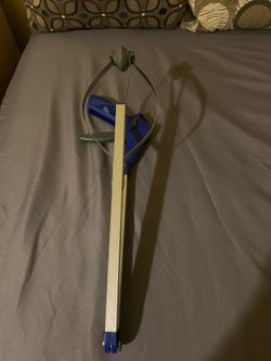 Gopher pick up and reaching tool