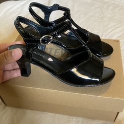 Toddler Girl's Shoes Size 1