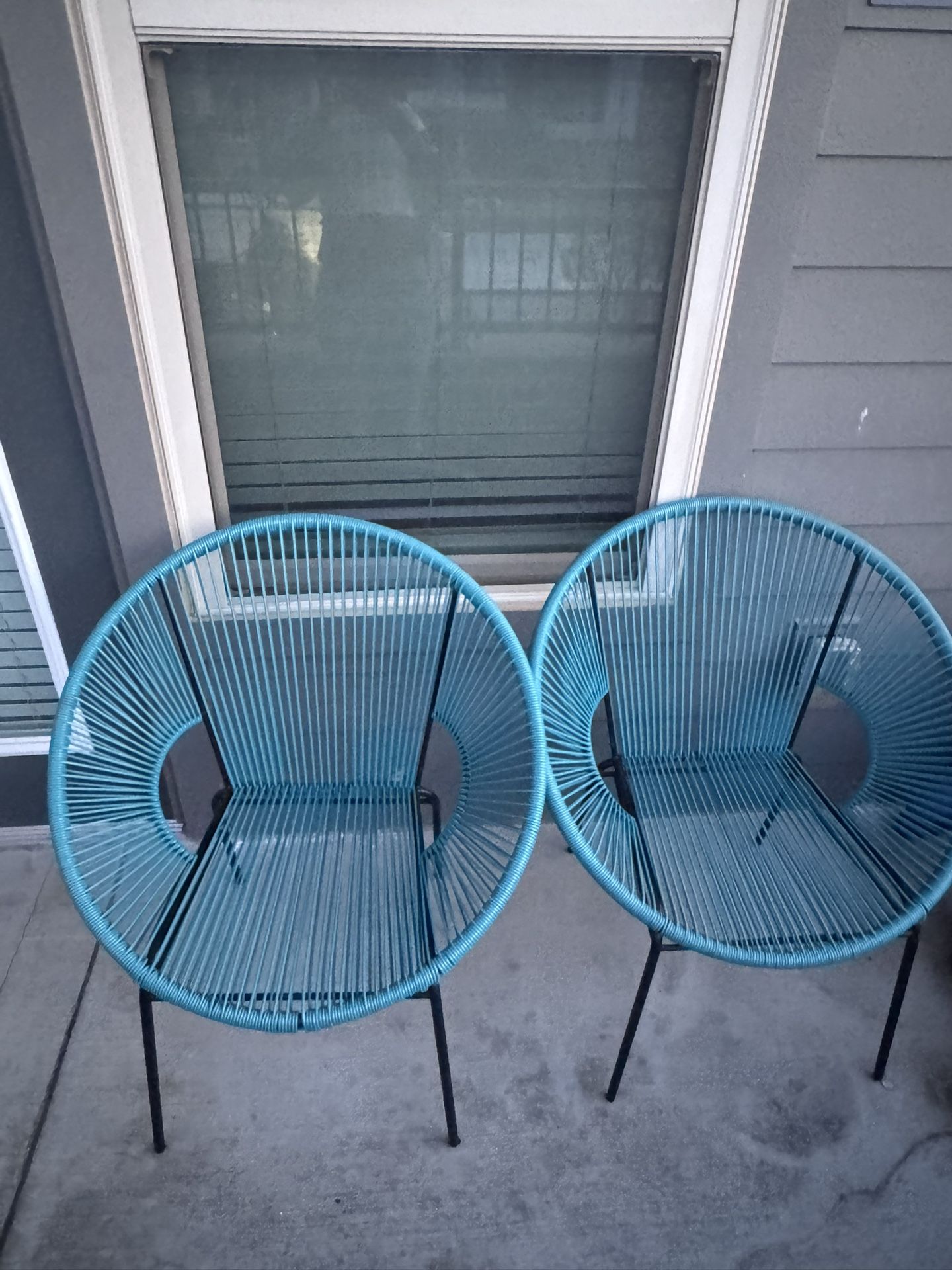 Blue patio chair 
