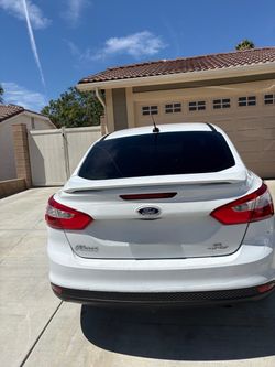Ford Focus SE Flex Fuel Sedan 2013