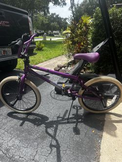 Mongoose Kids Bike With Pegs