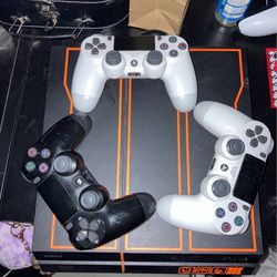 Limited Edition BO3 PS4 (3 controllers included)