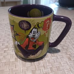 Disney Store "Goofy" Embossed 3D Mug