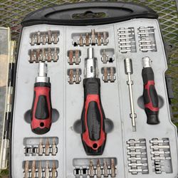 Husky 68 Piece Screwdriver Set