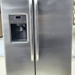 GE SXS STAINLESS STEEL REFRIGERATR 