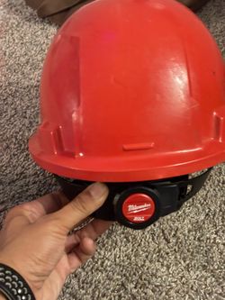 Milwaukee hard hat